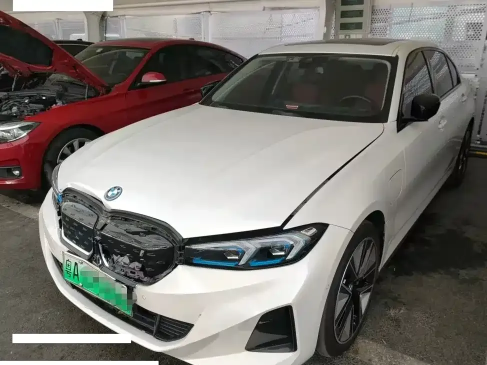 BMW i3 — фото 1