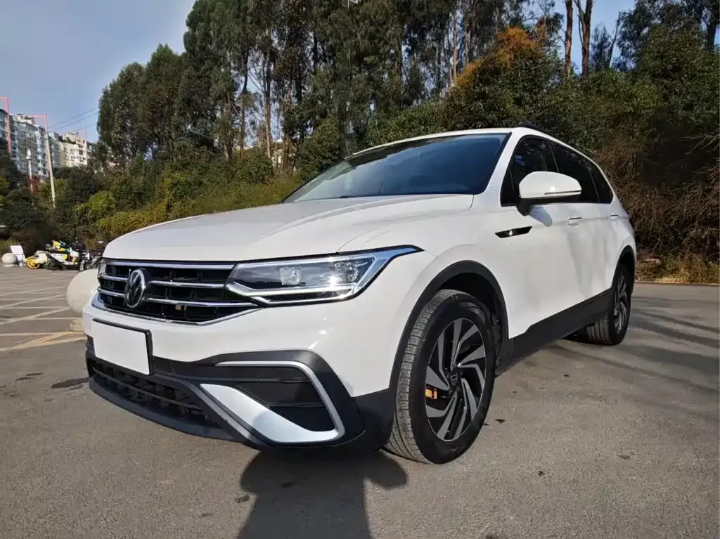 Volkswagen Tiguan L 2022 из CN, фото 1