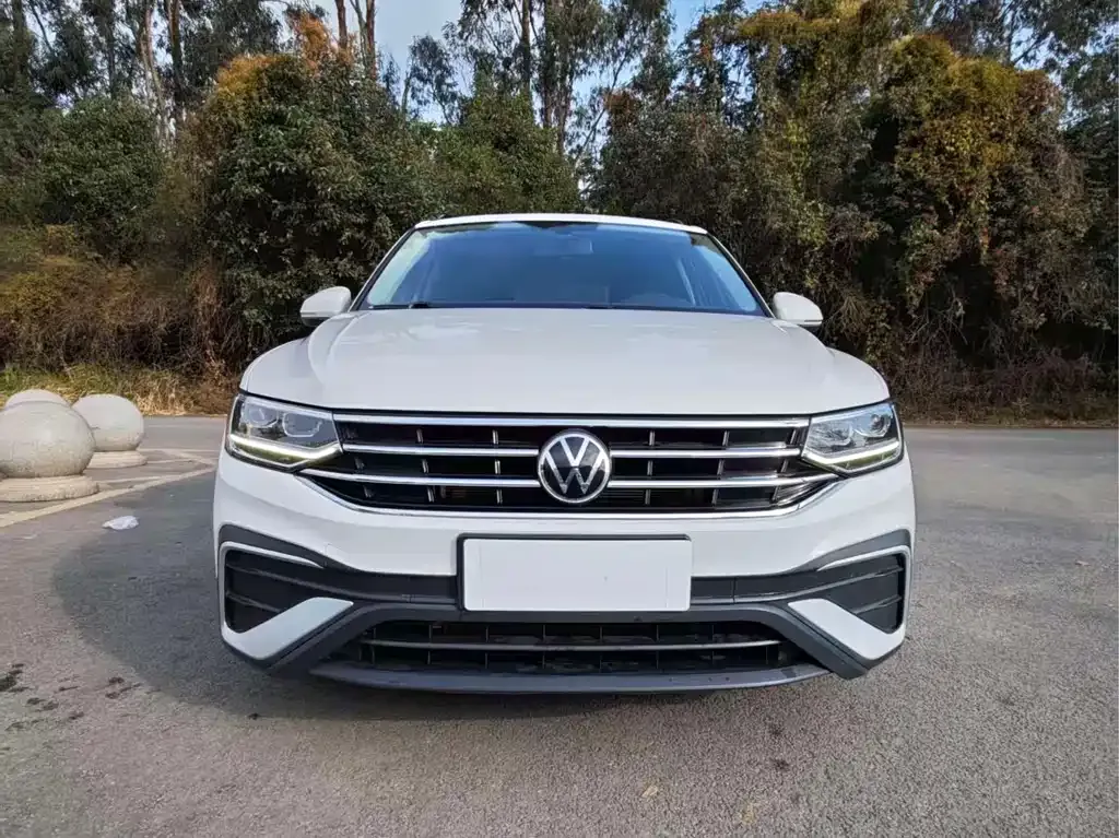 Volkswagen Tiguan L 2022 из CN, фото 8