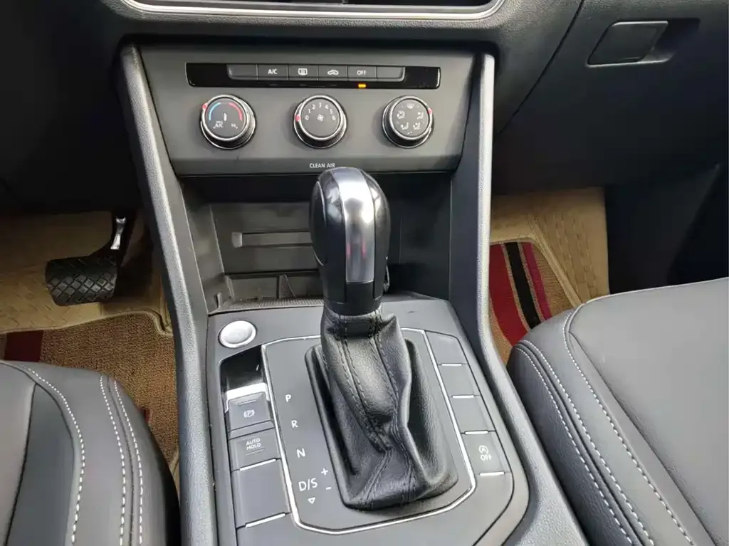 Volkswagen Tiguan L 2022 из CN, фото 3
