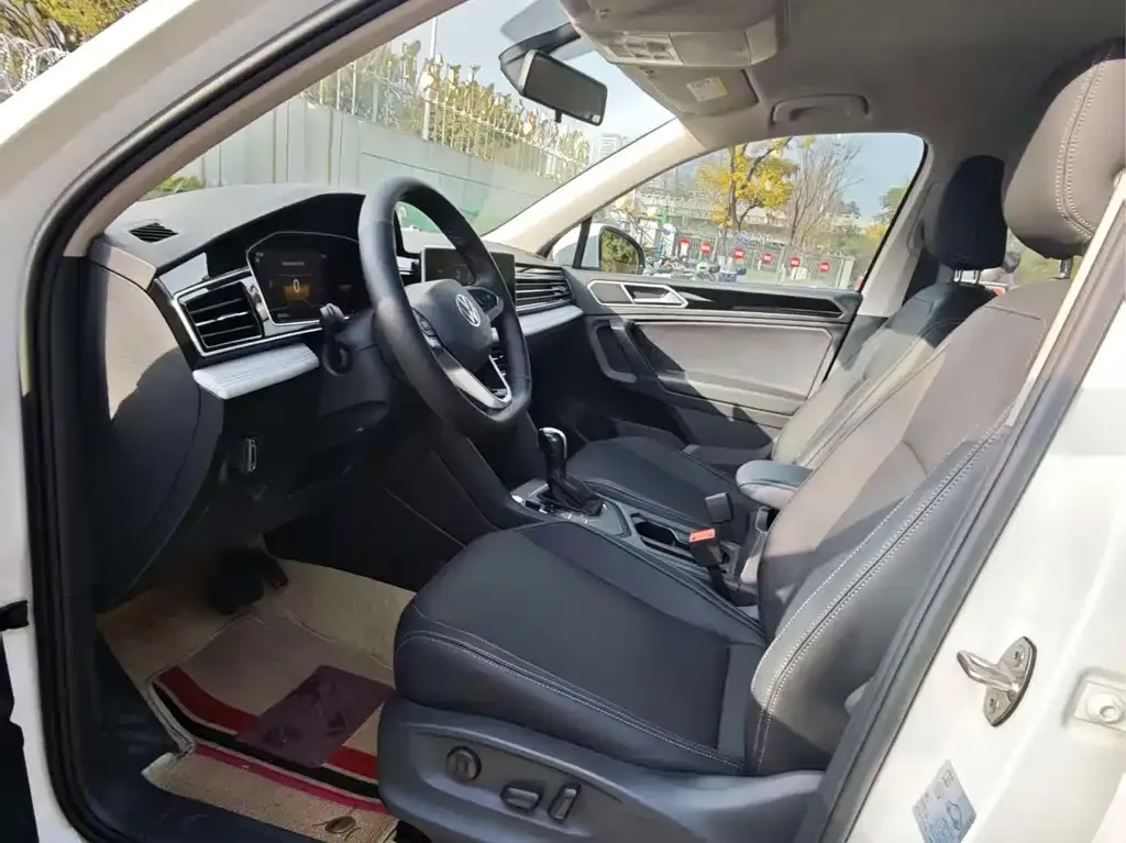 Volkswagen Tiguan L 2022 из CN, фото 6