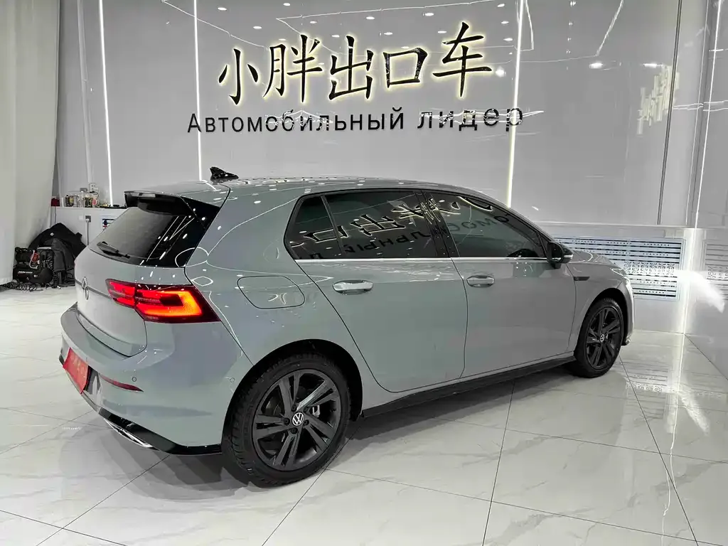 Volkswagen Golf 2023 из CN, фото 7