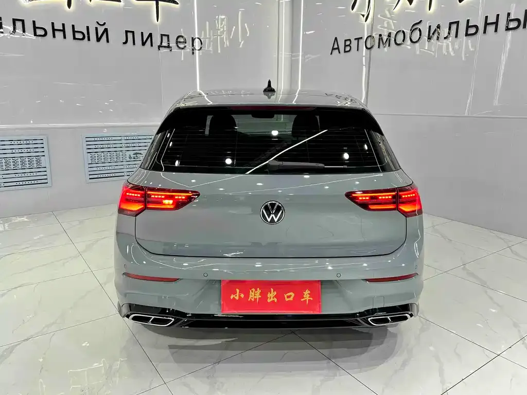 Volkswagen Golf 2023 из CN, фото 10