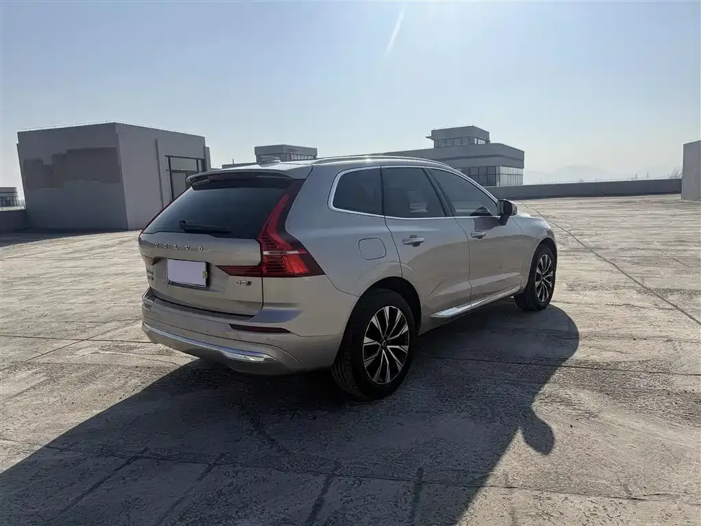 Volvo XC60 2023 из CN, фото 4