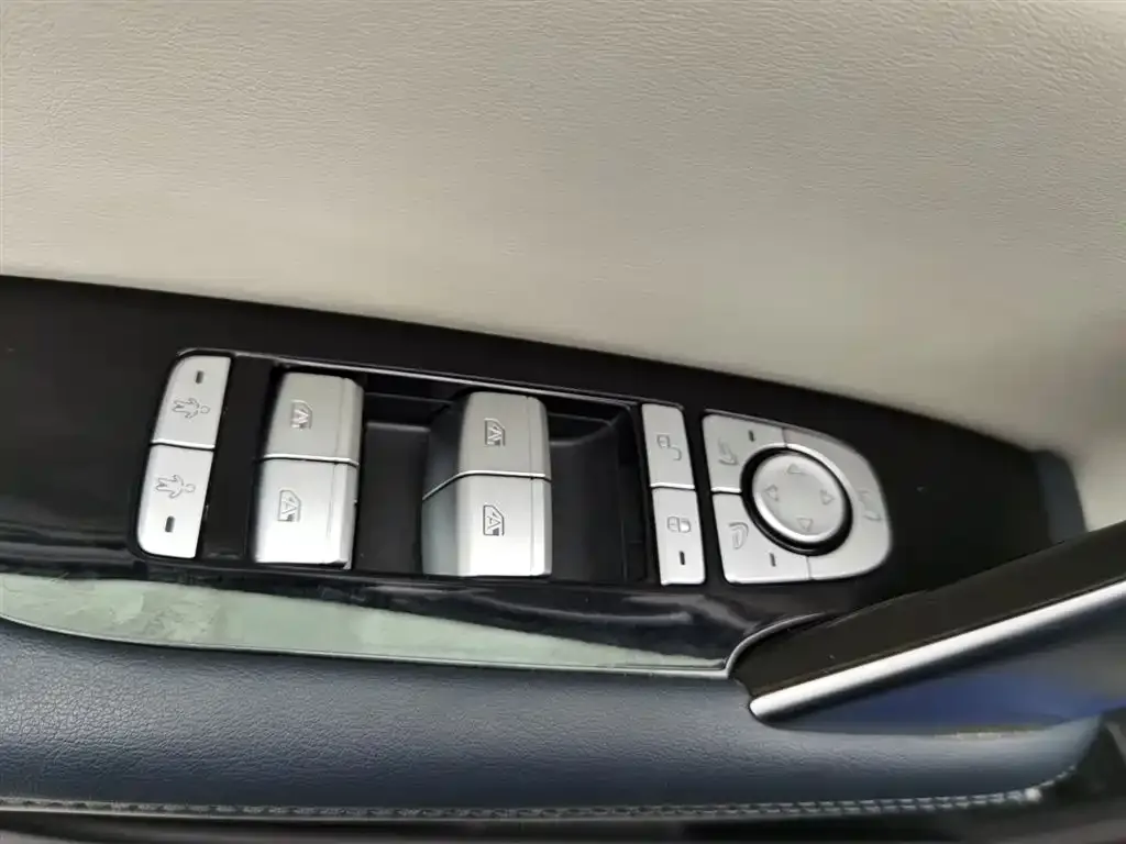 BYD Tang New Energy 2022 из CN, фото 3