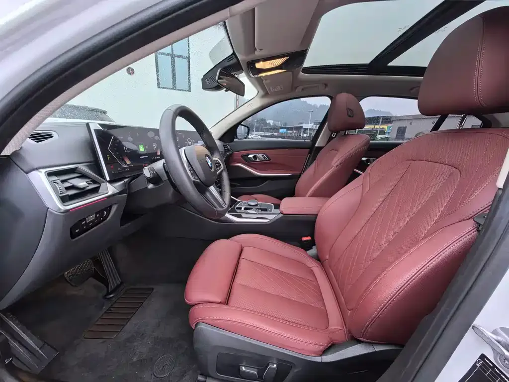 BMW 3 Series 2024 из CN, фото 9