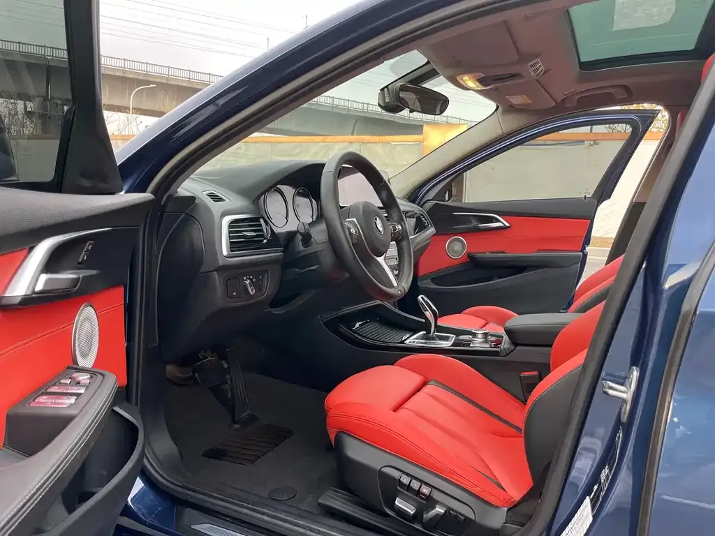 BMW 1 Series 2022 из CN, фото 10