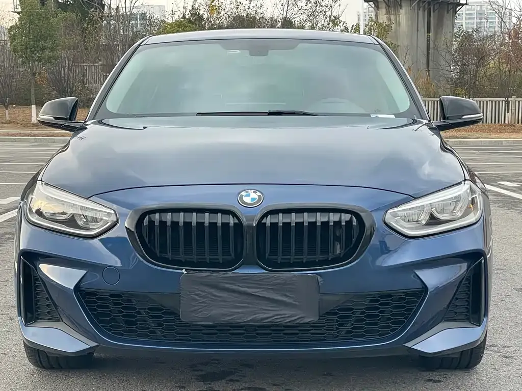 BMW 1 Series 2022 из CN, фото 2