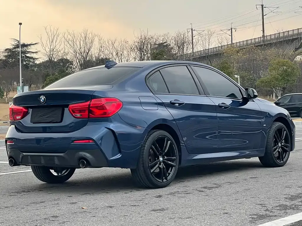 BMW 1 Series 2022 из CN, фото 6