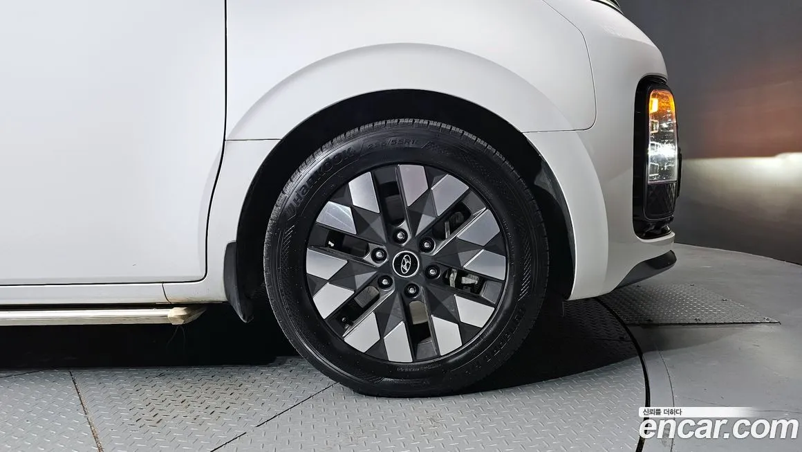 Hyundai Staria 2024 из KR, фото 5
