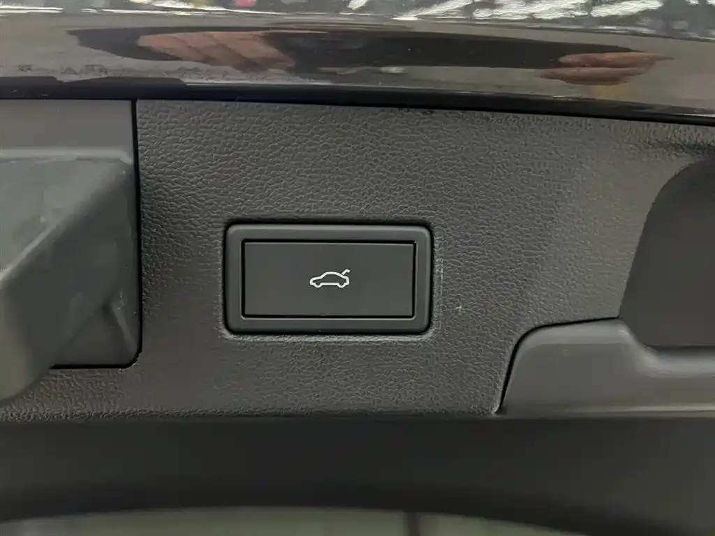 Volkswagen Lamando 2023 из CN, фото 4