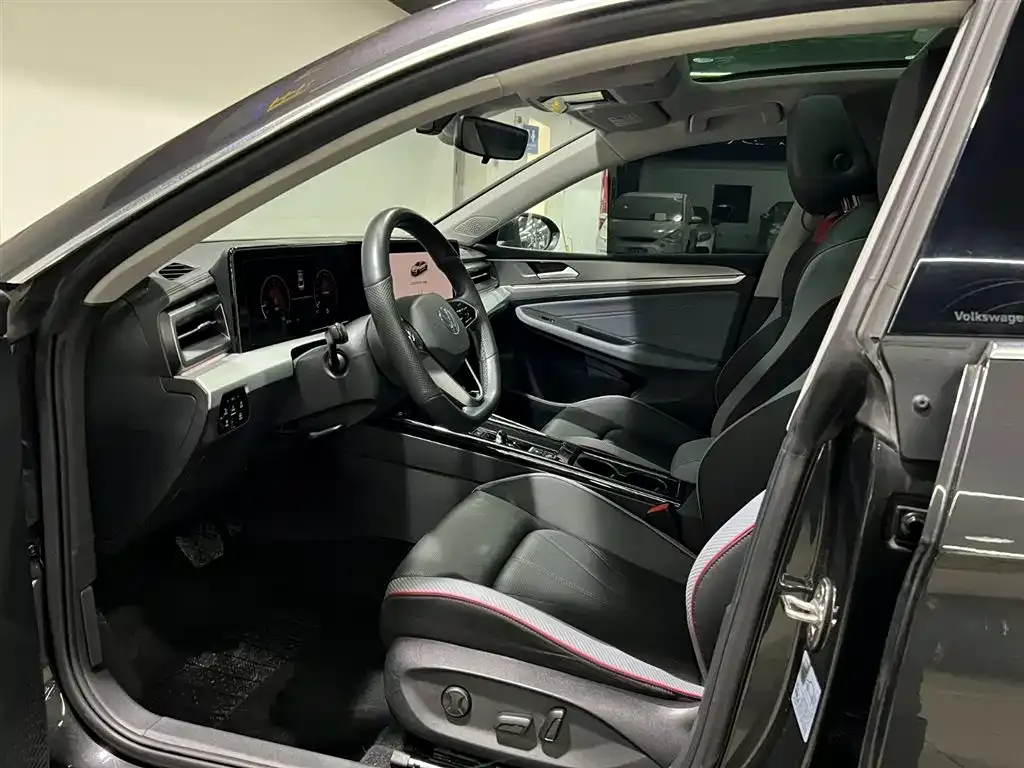 Volkswagen Lamando 2023 из CN, фото 9