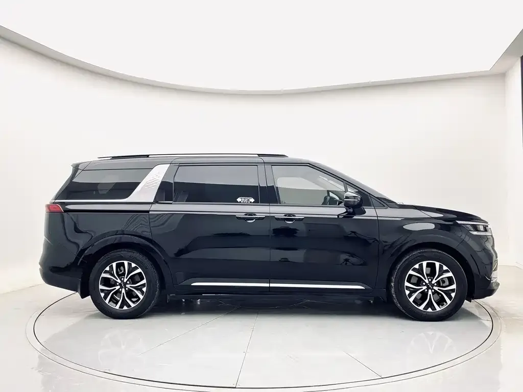 Kia Carnival 2021 из CN, фото 10