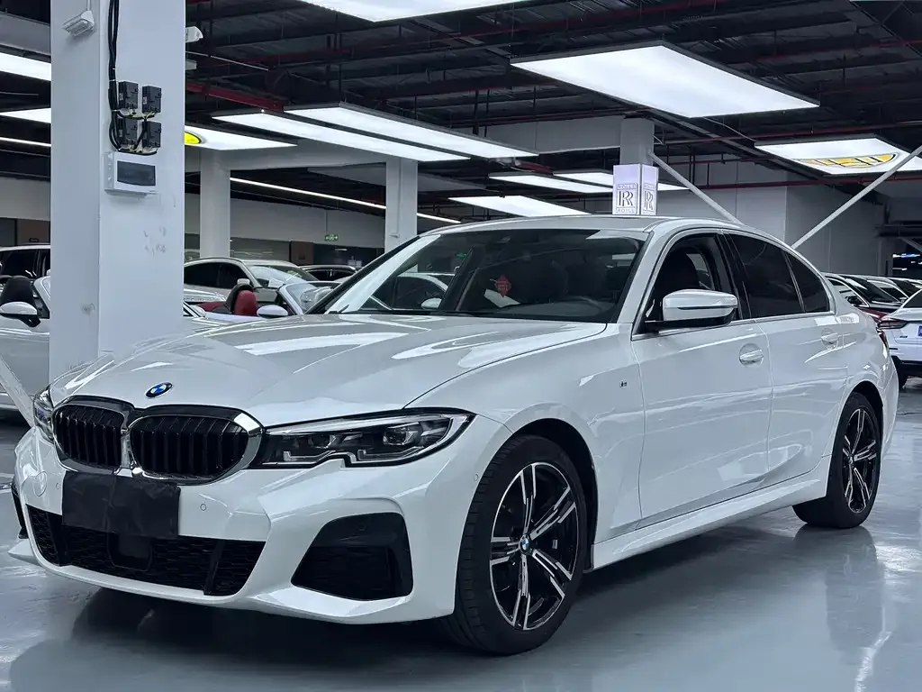 BMW 3 Series 2021 из CN, фото 1