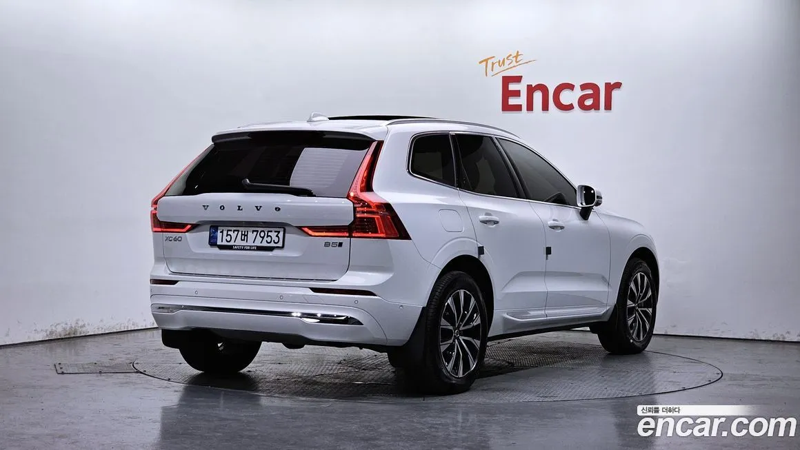 Volvo XC60 — фото 2