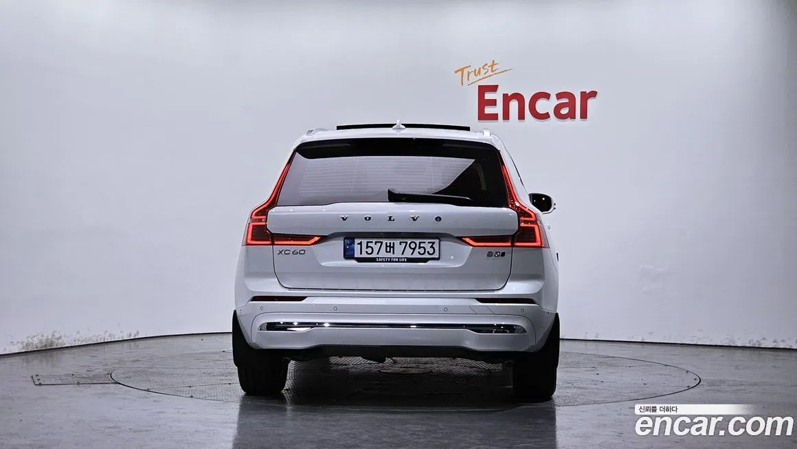 Volvo XC60 — фото 4