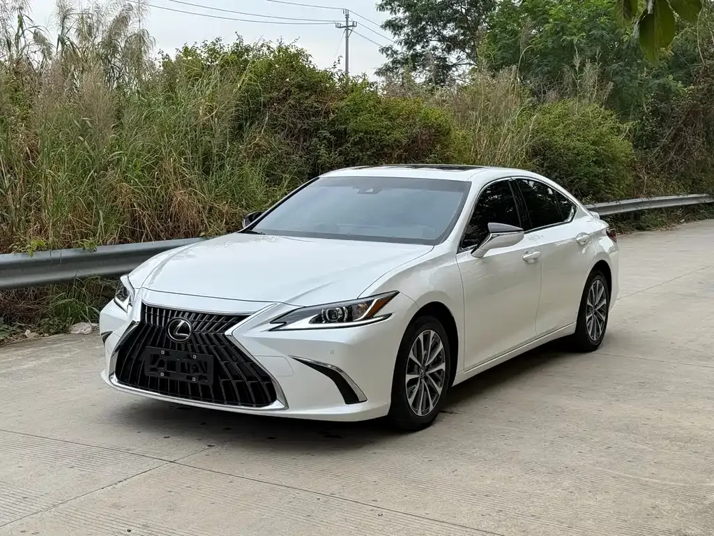 Lexus ES 2024 из CN, фото 1