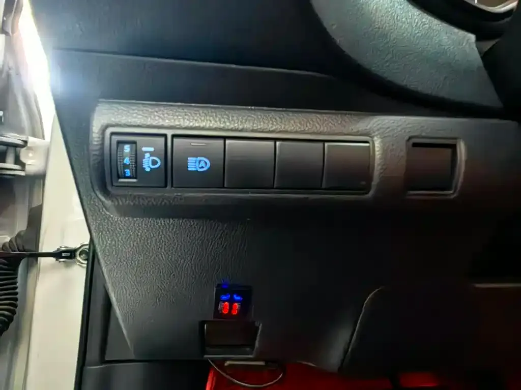 Toyota Corolla 2021 из CN, фото 6