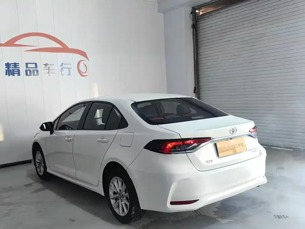 Toyota Corolla 2021 из CN, фото 2