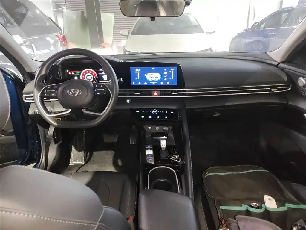 Hyundai Elantra 2021 из CN, фото 10