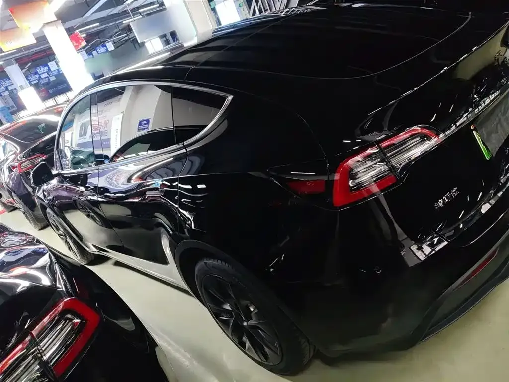 Tesla Model Y 2023 из CN, фото 7
