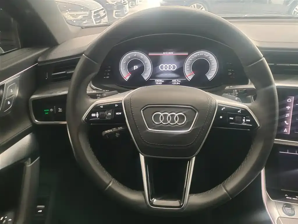 Audi A6L 2025 из CN, фото 6