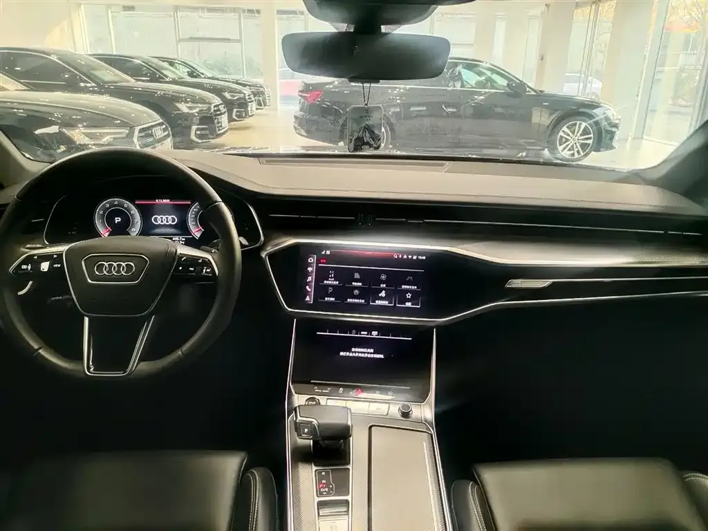 Audi A6L 2025 из CN, фото 9