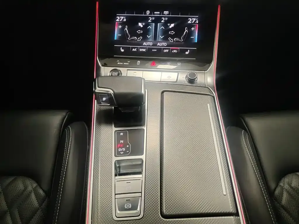 Audi A6L 2025 из CN, фото 10