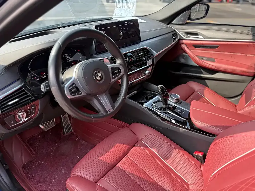 BMW 5 Series 2022 из CN, фото 10