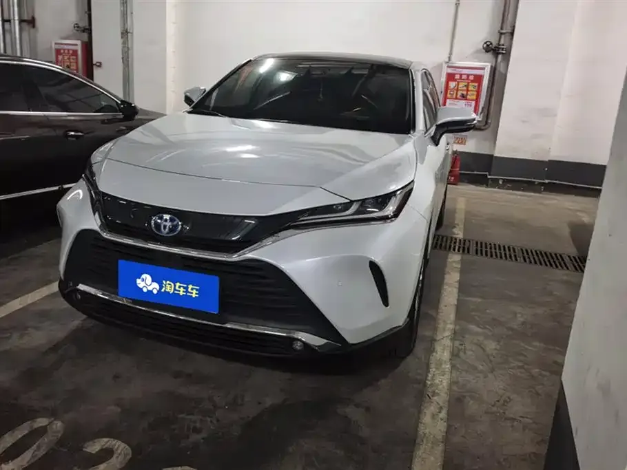 Toyota Harrier 2024 из CN, фото 1