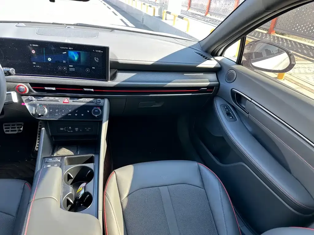 Hyundai Sonata 2024 из CN, фото 6