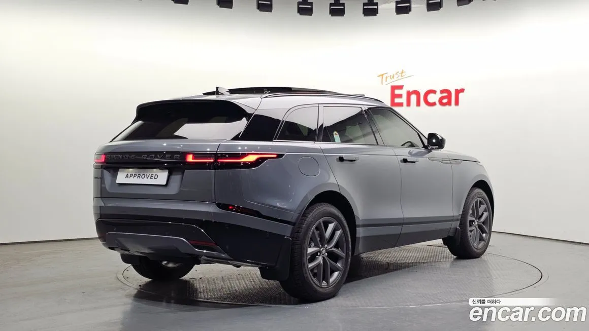 Land Rover Range Rover Velar 2026 из KR, фото 2