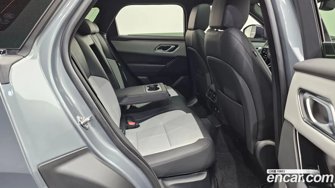 Land Rover Range Rover Velar 2026 из KR, фото 9