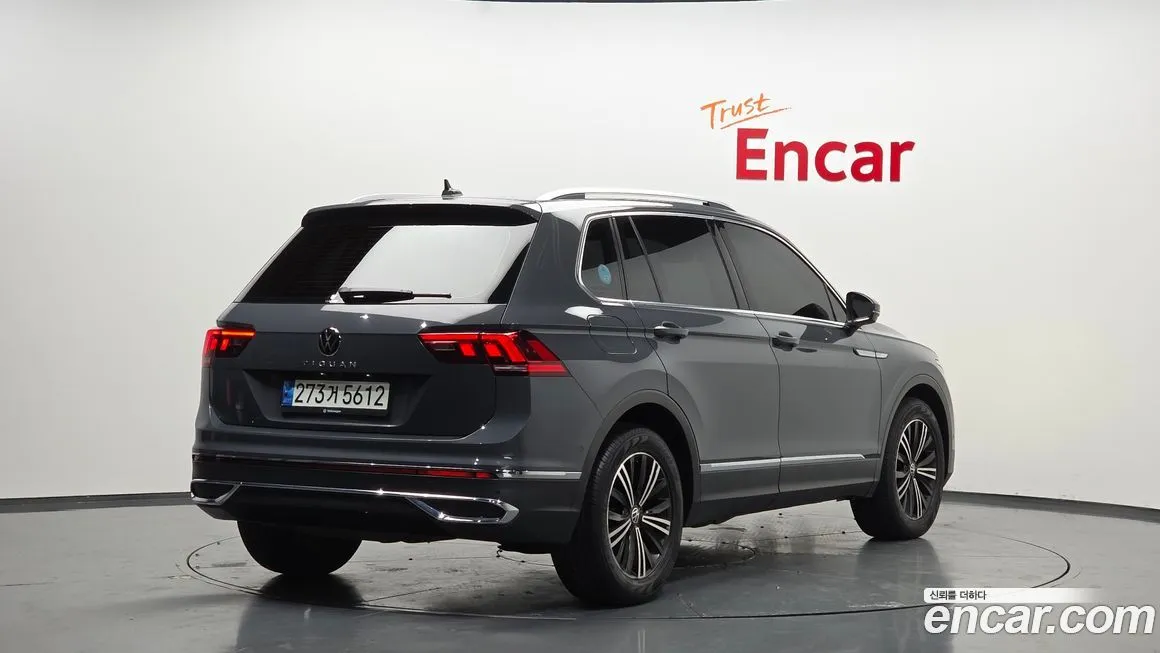 Volkswagen Tiguan — фото 2