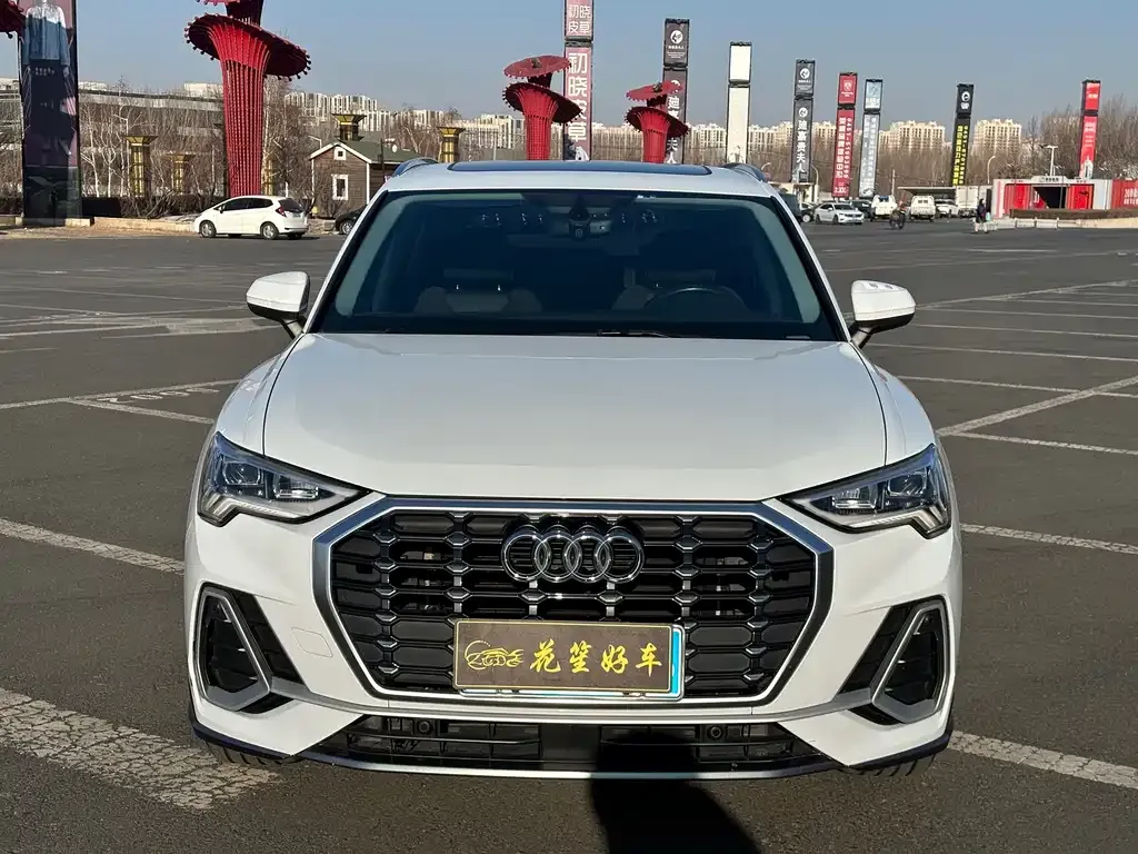 Audi Q3 2021 из CN, фото 2