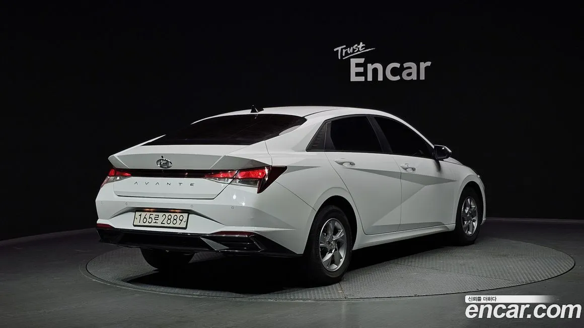 Hyundai AVANTE — фото 5