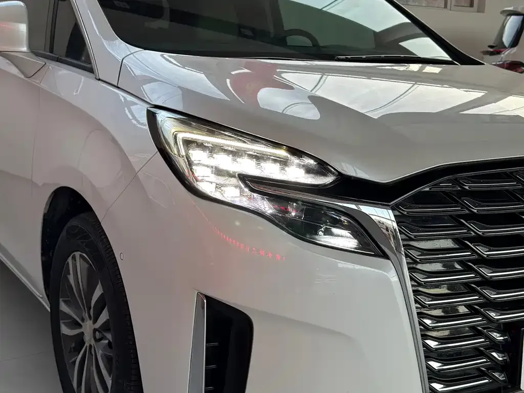 Buick GL8 2023 из CN, фото 4