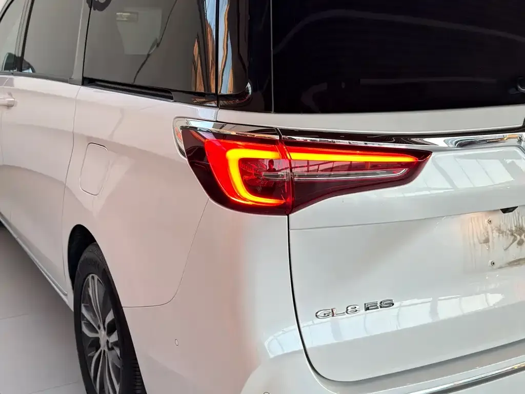 Buick GL8 2023 из CN, фото 5