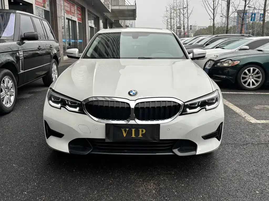 BMW 3 Series 2022 из CN, фото 4