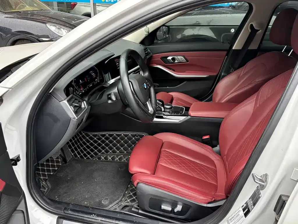BMW 3 Series 2022 из CN, фото 7