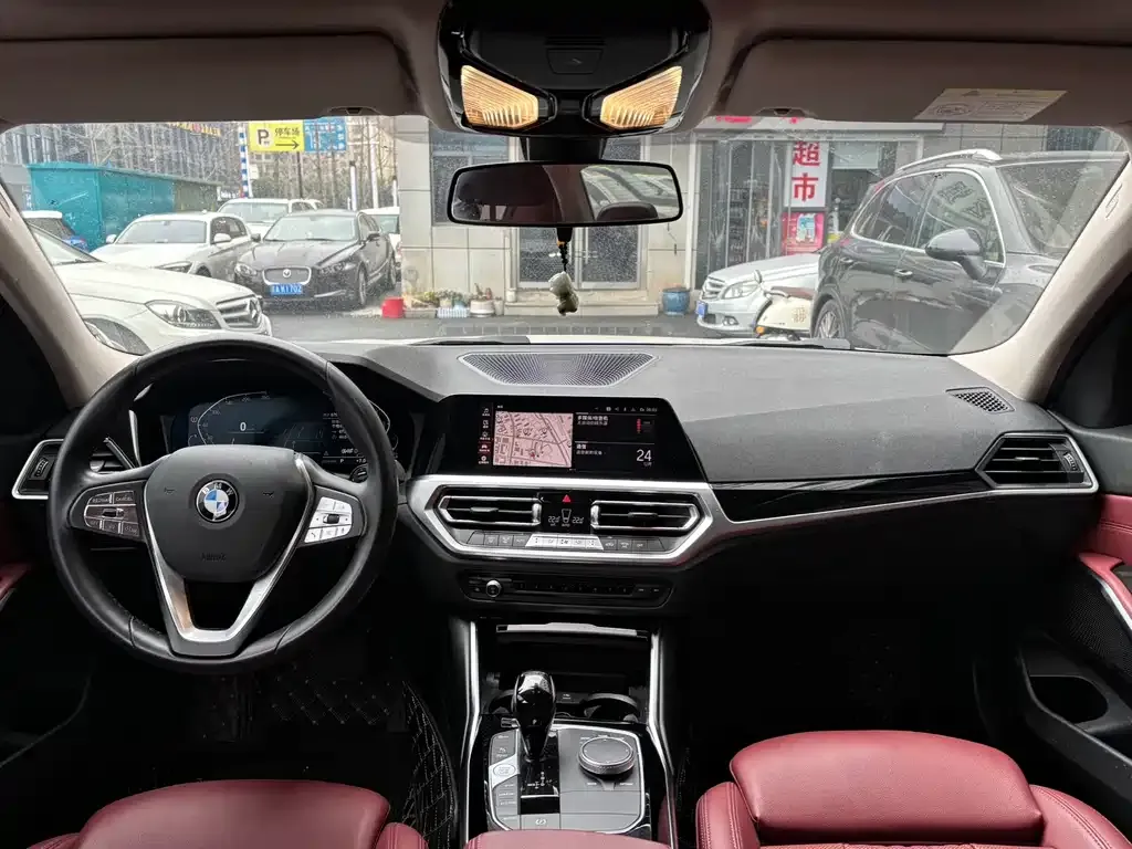 BMW 3 Series 2022 из CN, фото 9