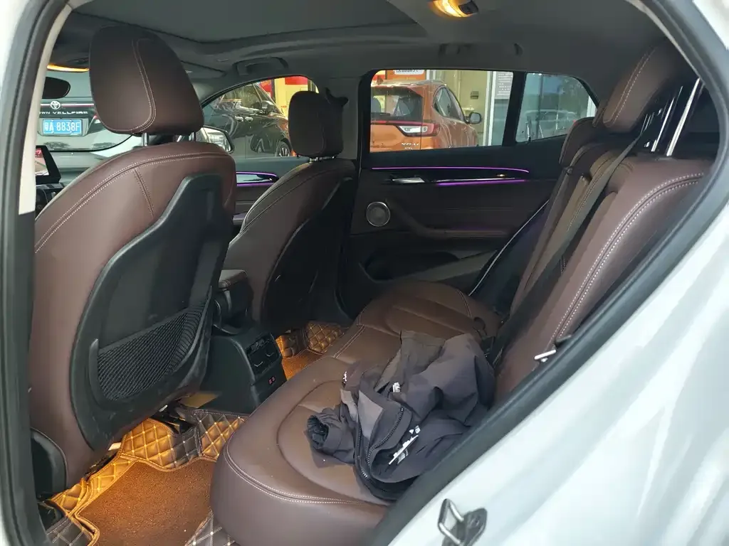 BMW X2 2021 из CN, фото 2