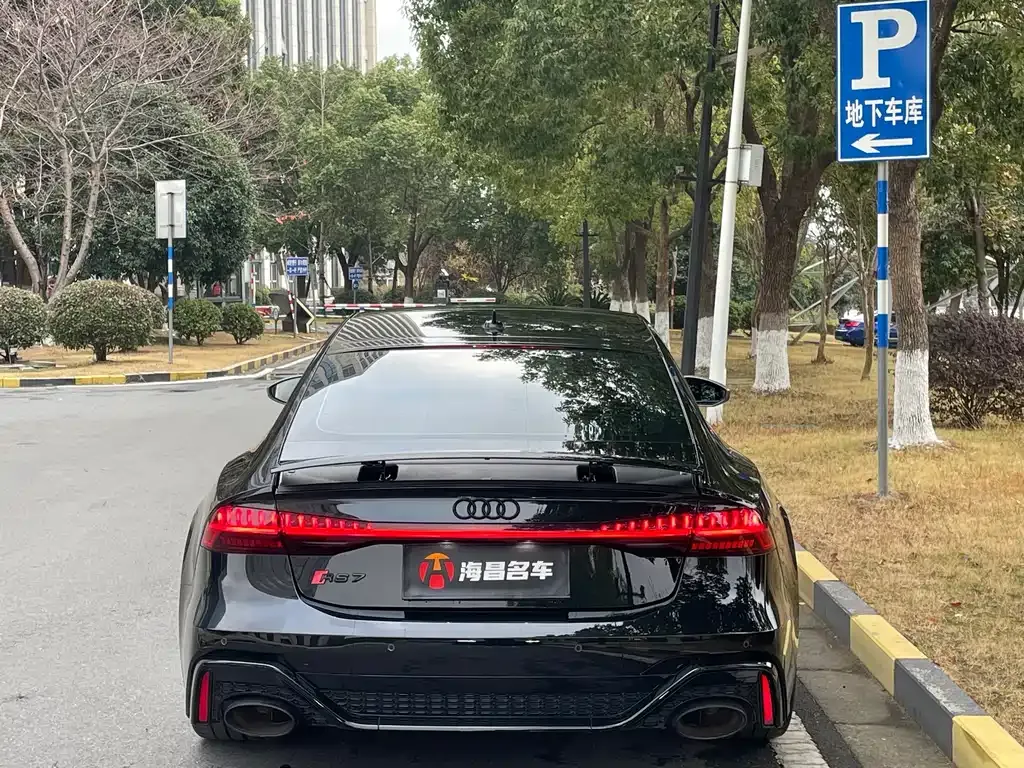 Audi RS 7 2024 из CN, фото 5