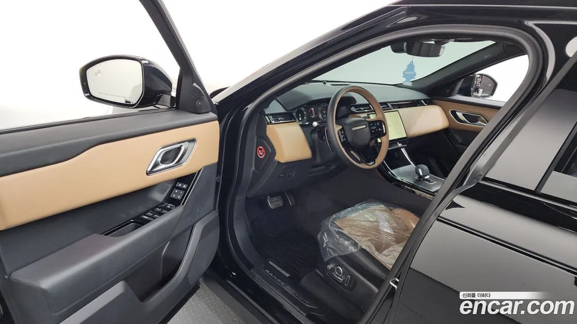 Land Rover Range Rover Velar — фото 10