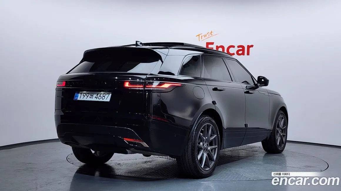 Land Rover Range Rover Velar — фото 3