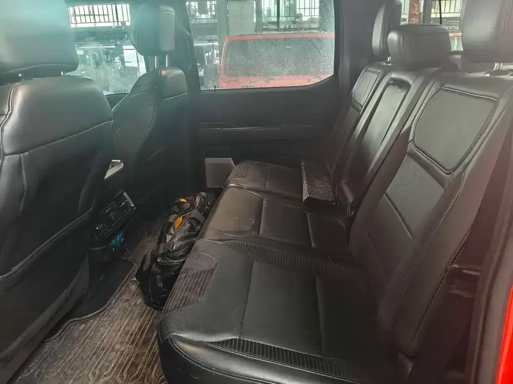 Ford F-150 Raptor 2023 из CN, фото 3