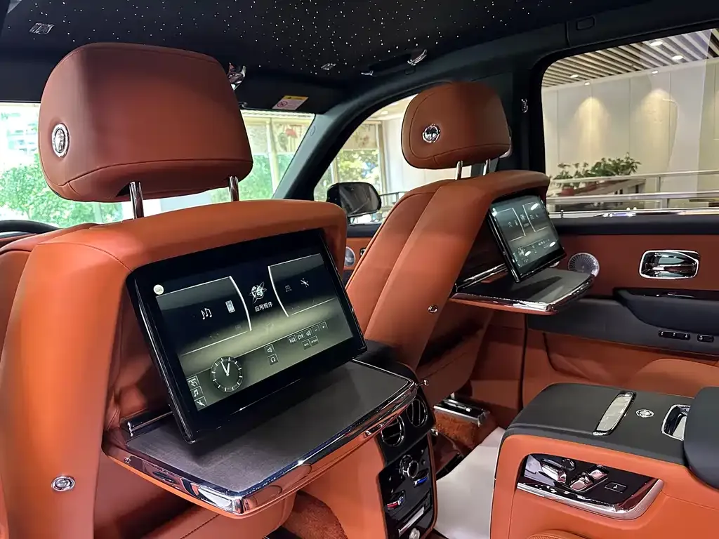 Rolls-Royce Cullinan 2024 из CN, фото 4