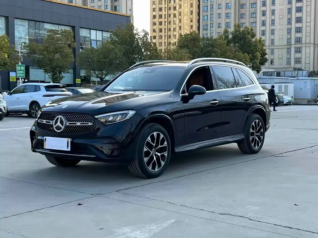 Mercedes-Benz GLC 2023 из CN, фото 1