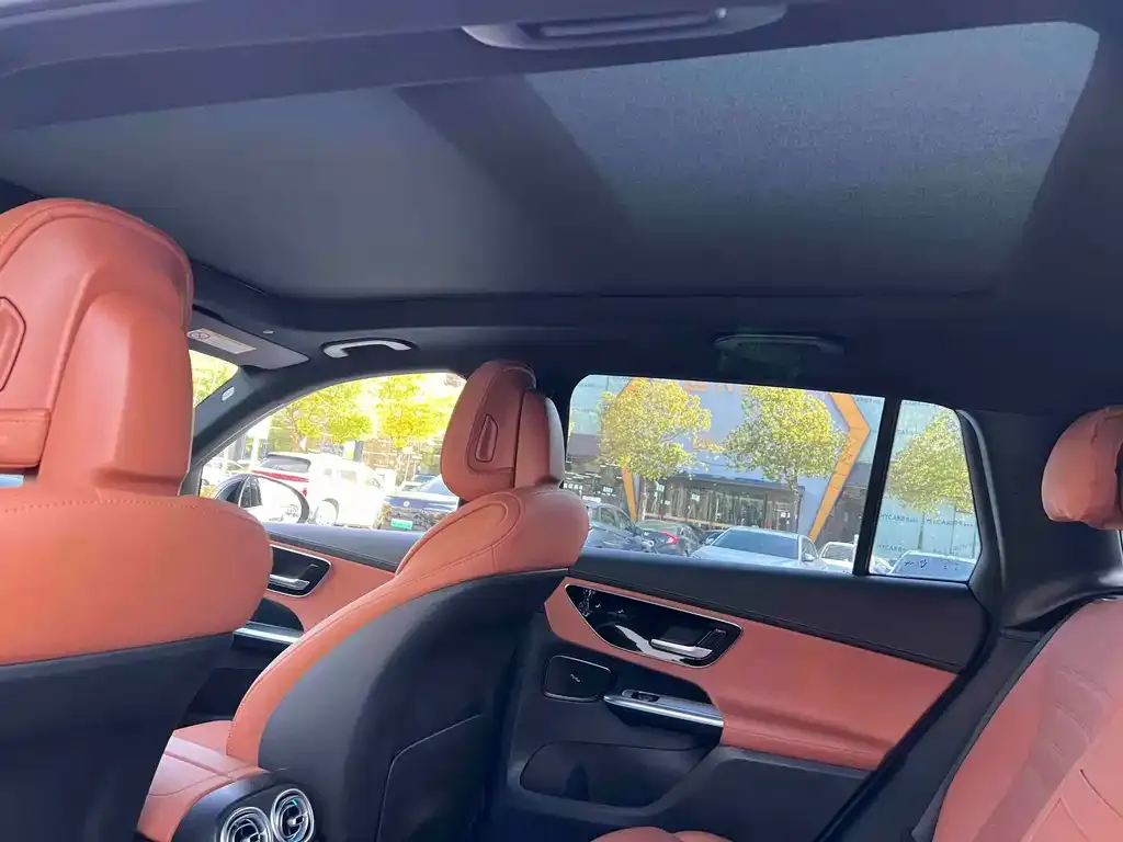 Mercedes-Benz GLC 2023 из CN, фото 2