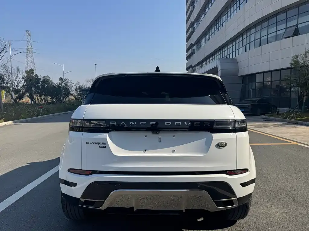 Land Rover Evoque 2023 из CN, фото 3
